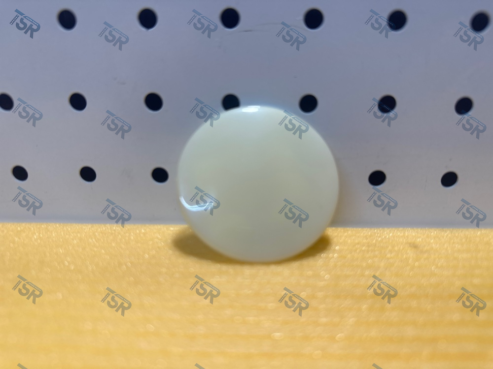 Заглушка решетки радиатора