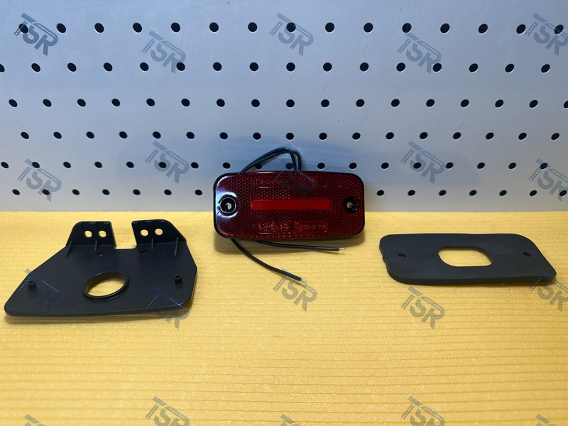 Фонарь габаритный бортовой с неоновой полосой Красный