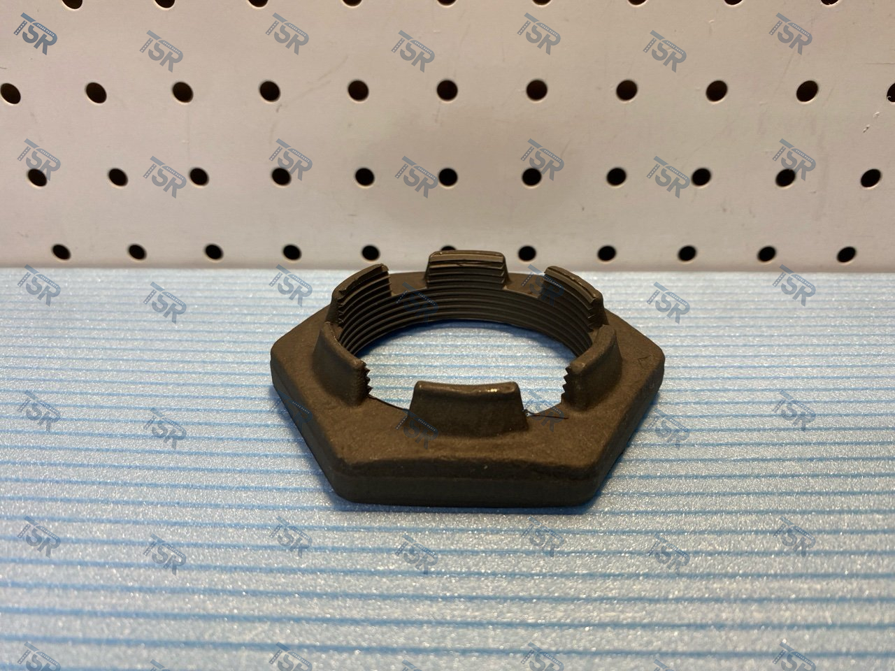 Гайка ступицы