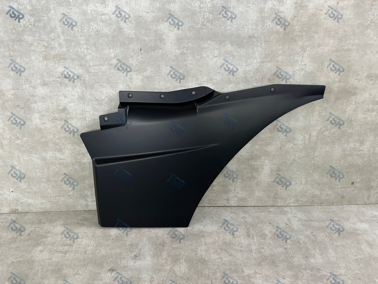 Накладка двери левой