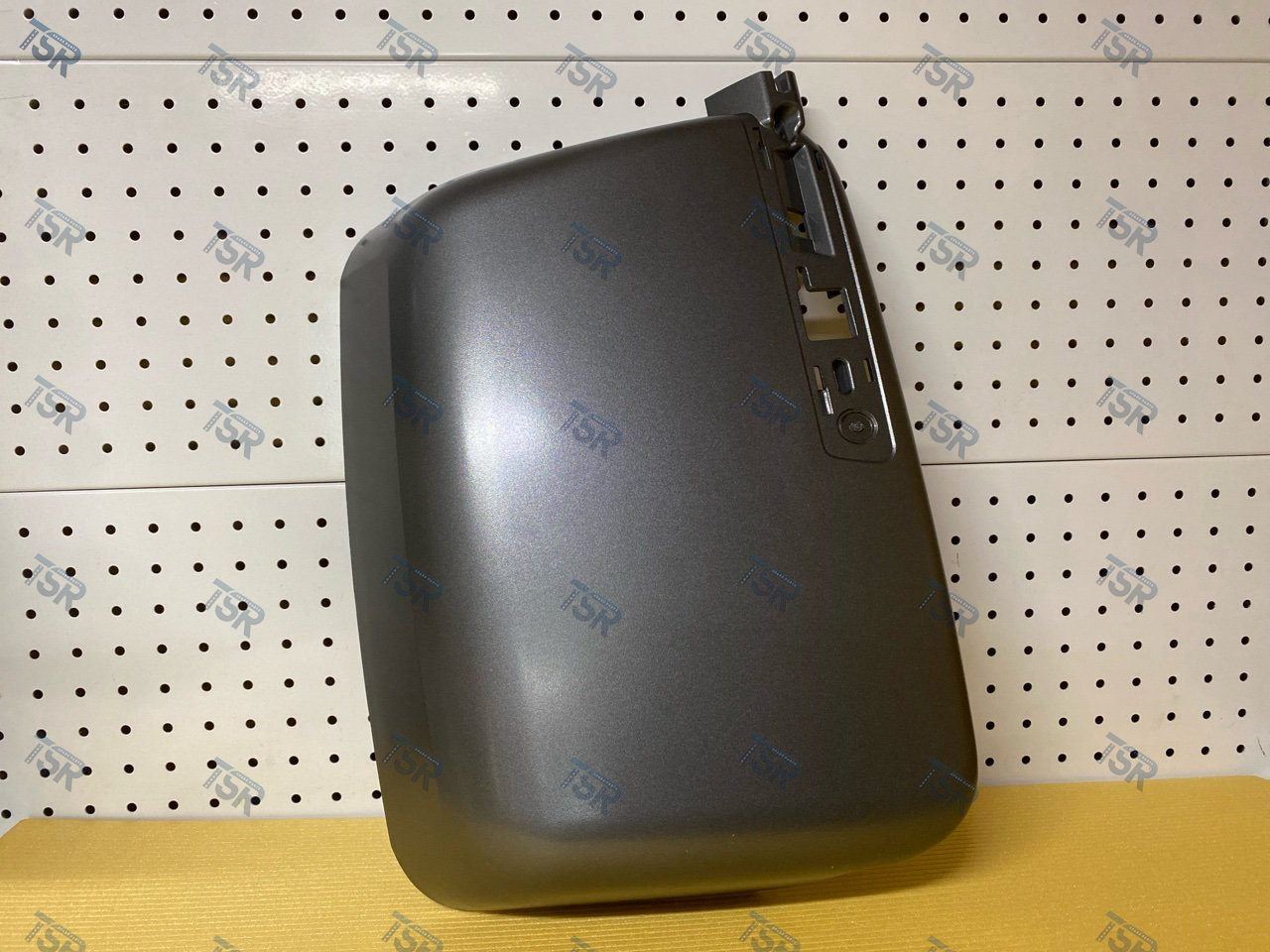 Крышка зеркала правая