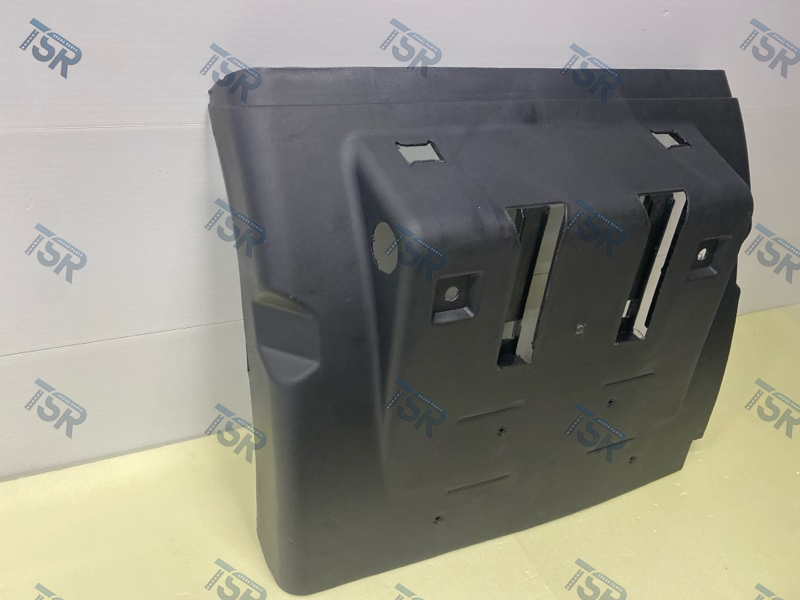 Крыло заднее, передняя часть левоезадняя часть правое (черное)