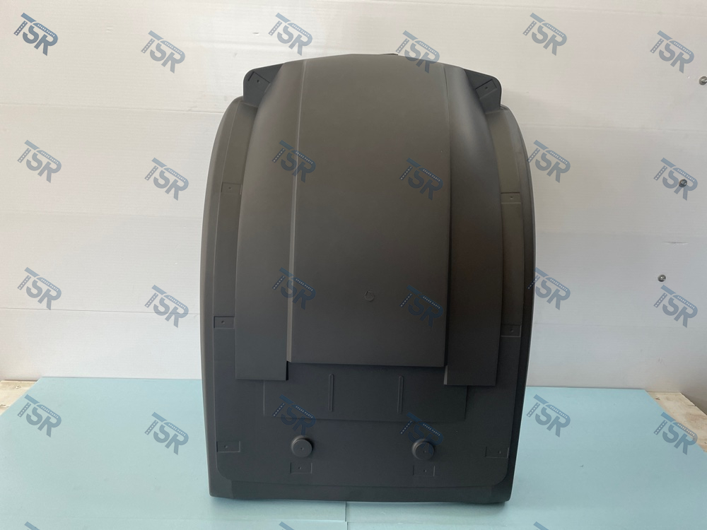 Крыло переднее