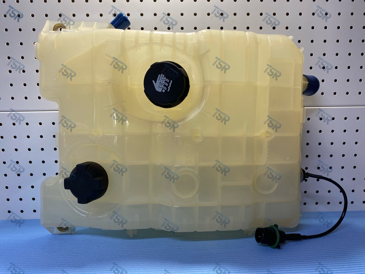 Бачок расширительный