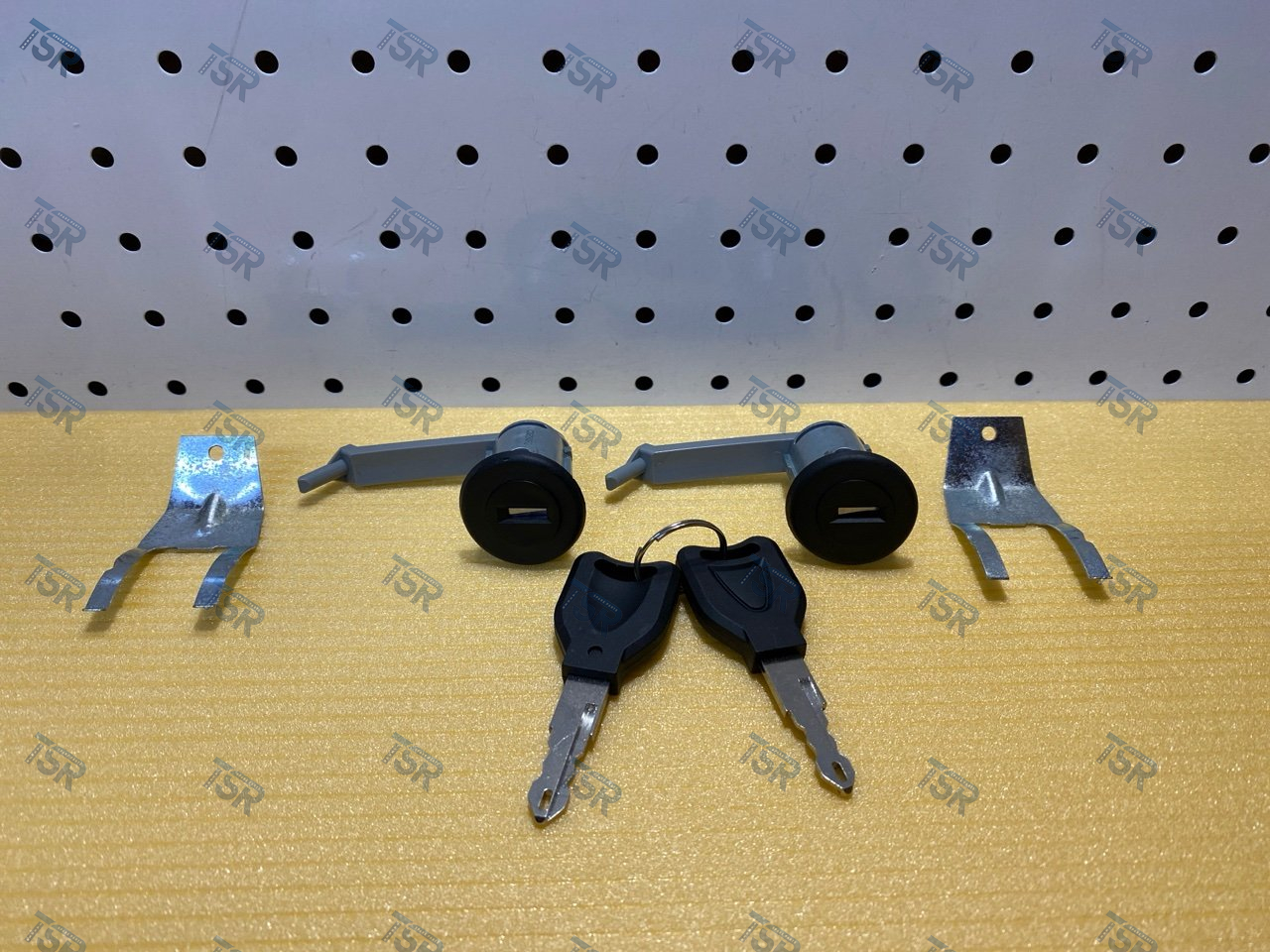 Комплект личинок замков дверей