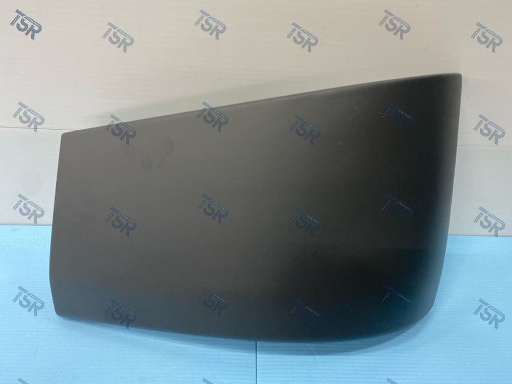 Накладка бампера левая