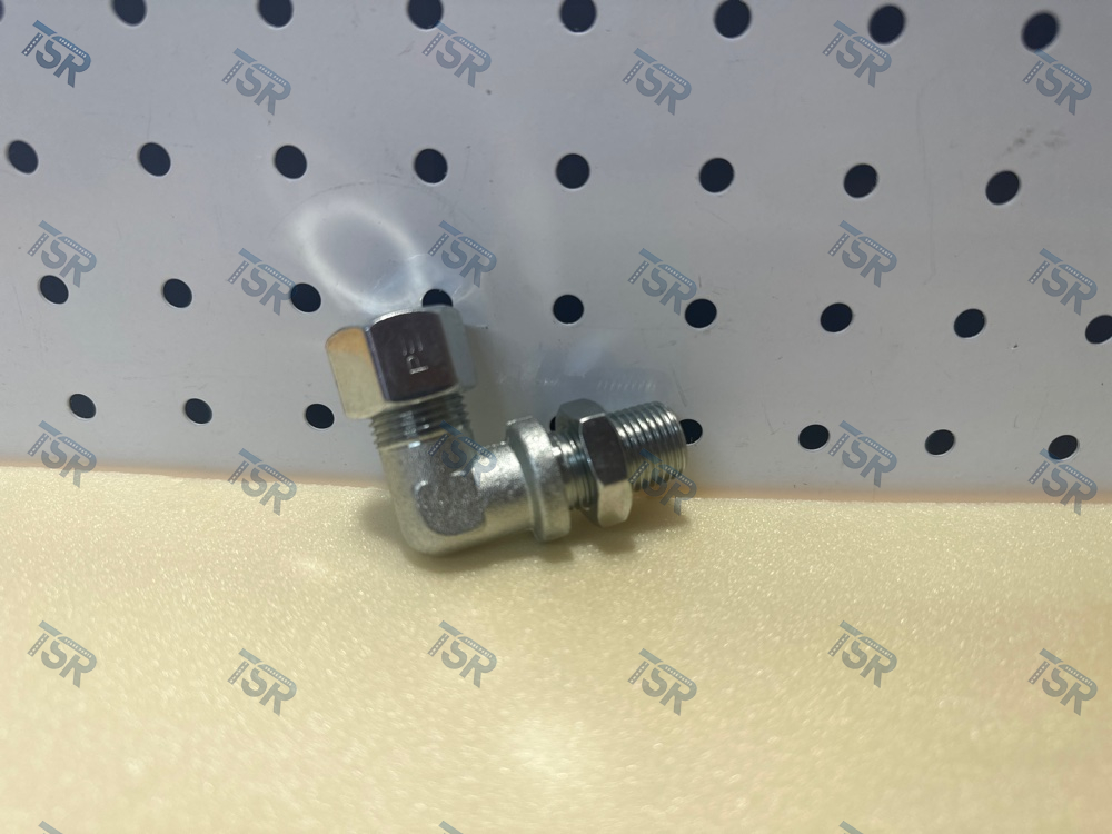 Штуцер концевой угловой