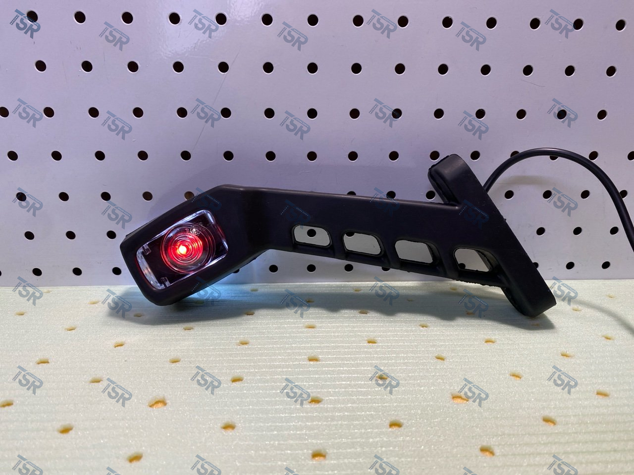 Фонарь габаритный