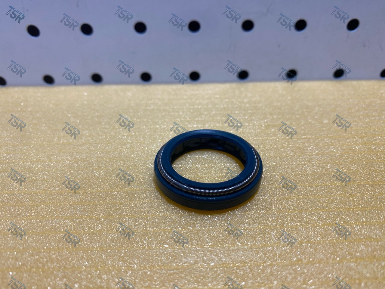 Сальник рулевого механизма ГУР