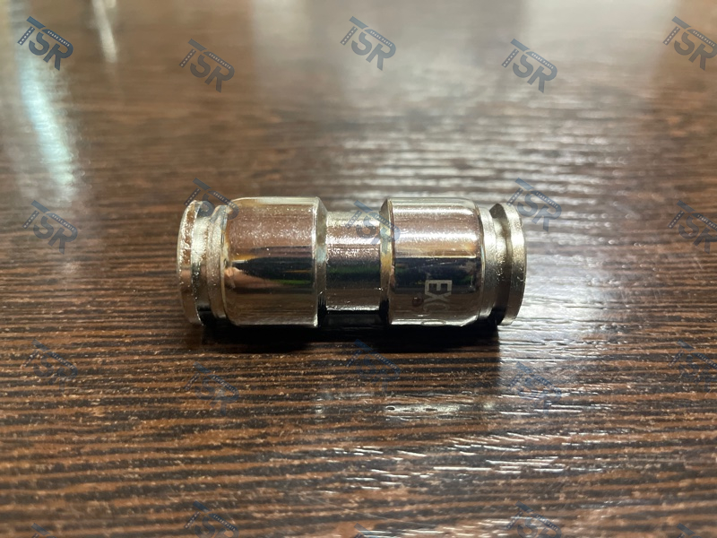 Фитинг прямой с двусторонней внутр. резьбой d12, L=43 (латунь)