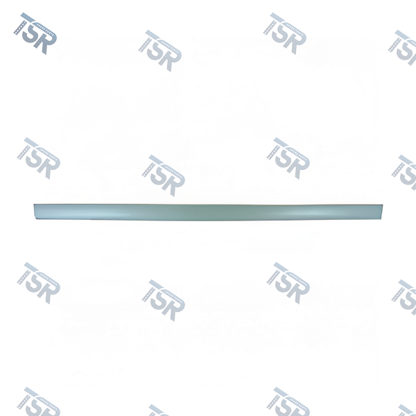 Нижняя накладка передней панели (CF)