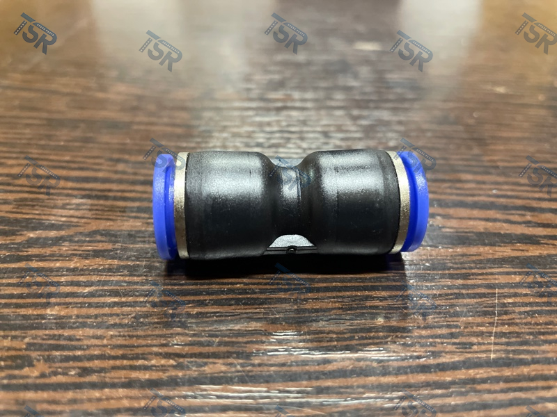 Фитинг быстосъемный 12мм пластик