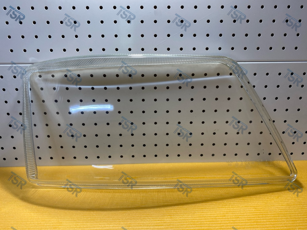 Стекло фары правое