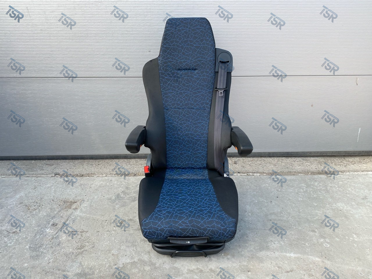 Сиденье водительское пневматическoе