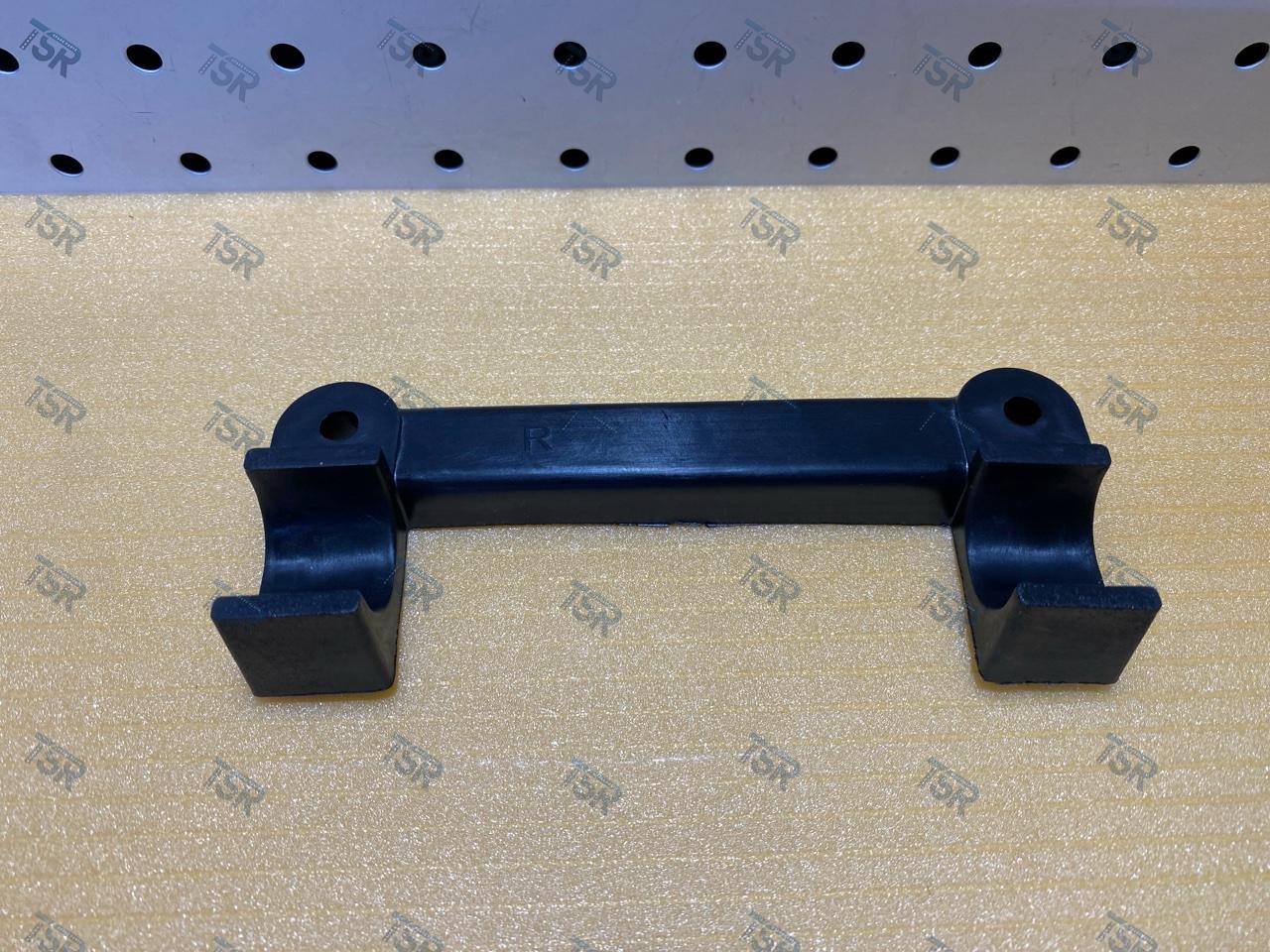 Кронштейн фары правый