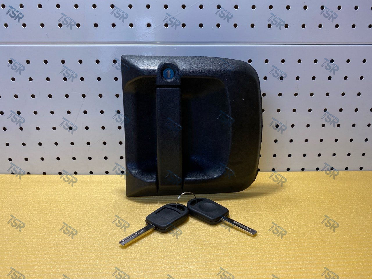 Ручка двери правая