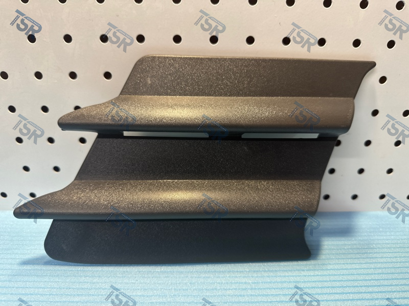 Декоративная накладка на противотуманные фары