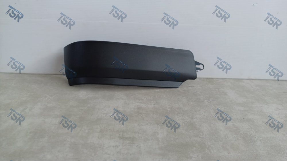 Угол бампера правый