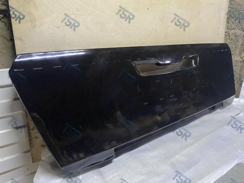 Решетка капота