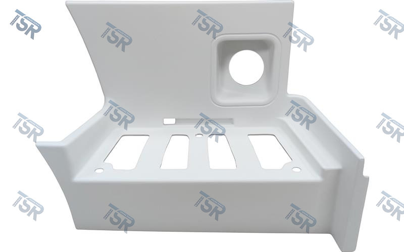 Панель ступени-крыла верхняя правая (TGS TG3 с 2020г.)