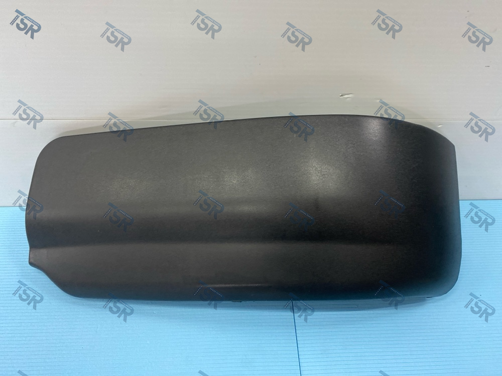 Накладка бампера левая