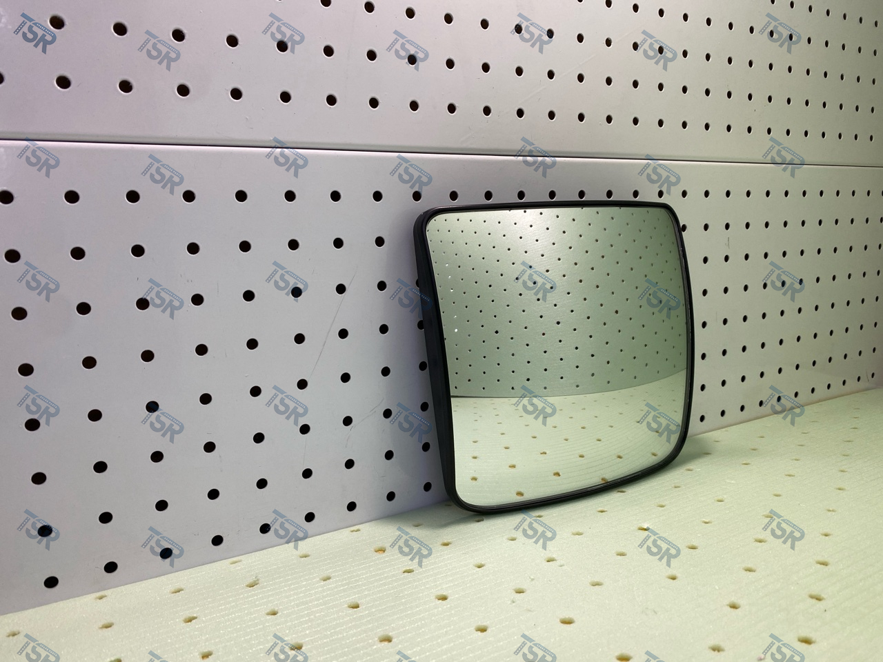 Стекло зеркала с подогревом