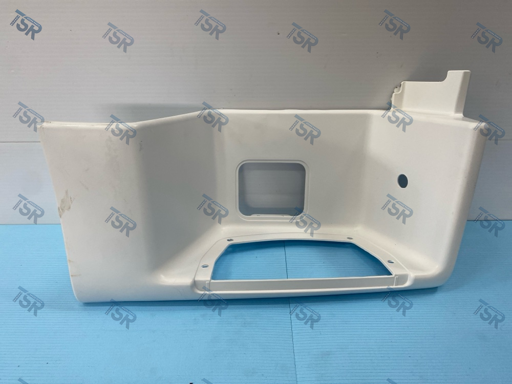 Корпус подножки правый