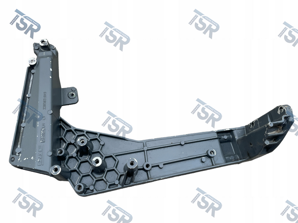 Элемент переднего бампера левая