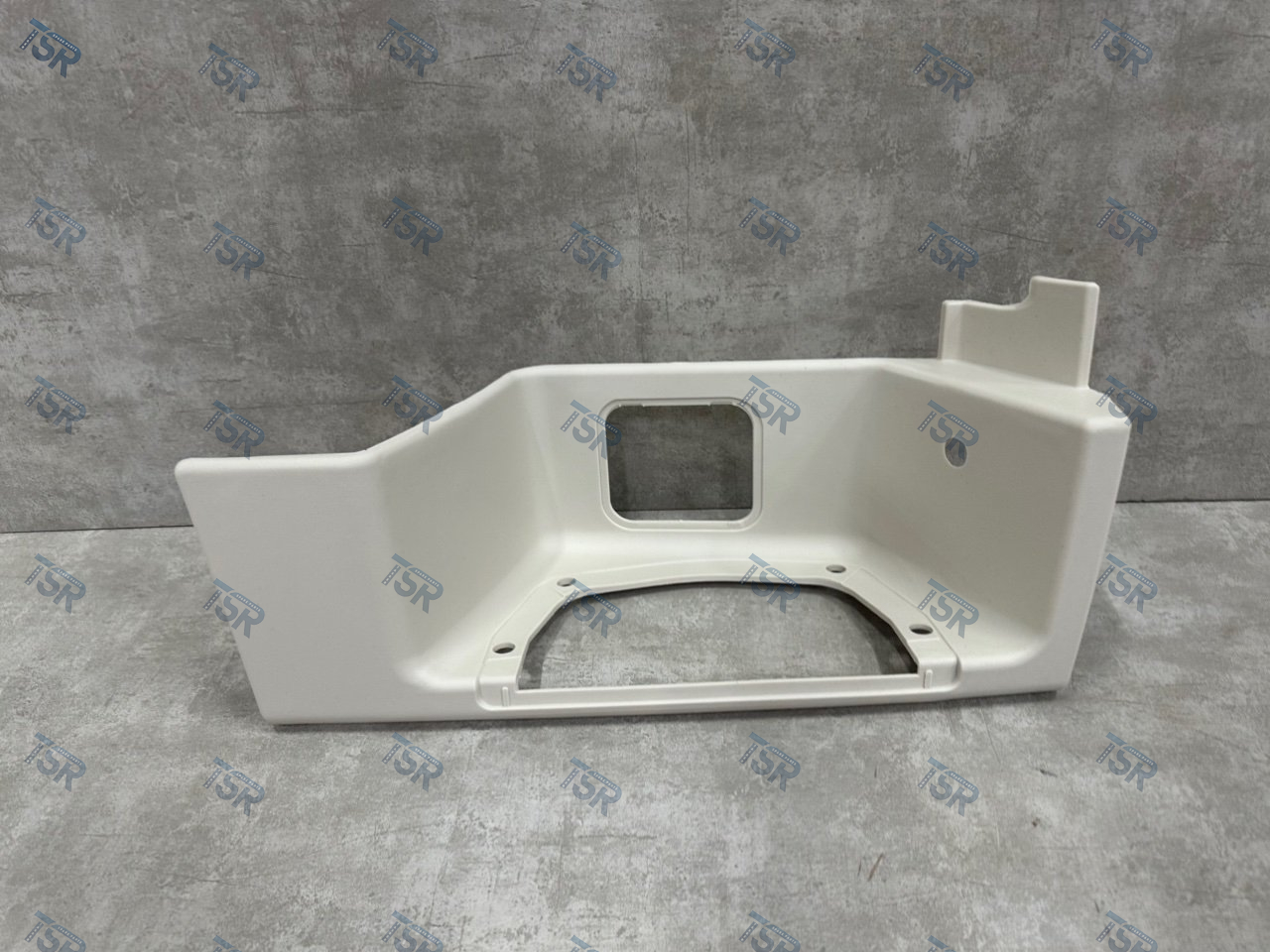 Корпус подножки правый