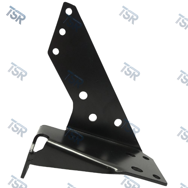 Кронштейн правой части бампера (CF)