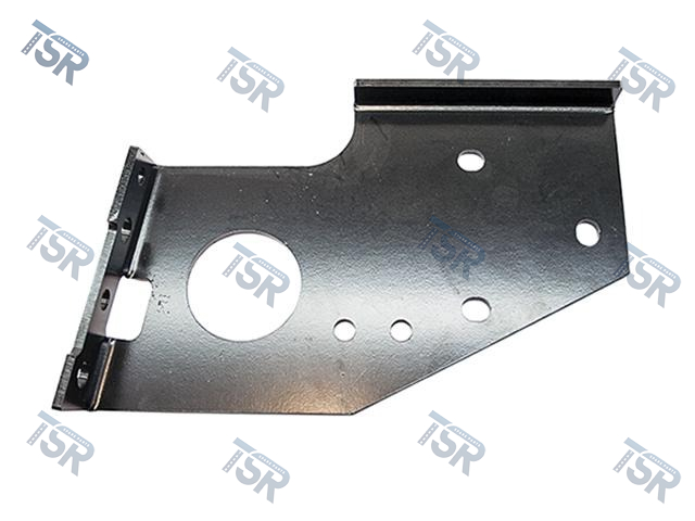 Кронштейн бампера правый (XF105)