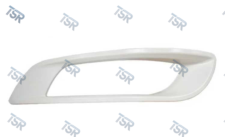 Рамка противотуманной фары (правая) (XF106)