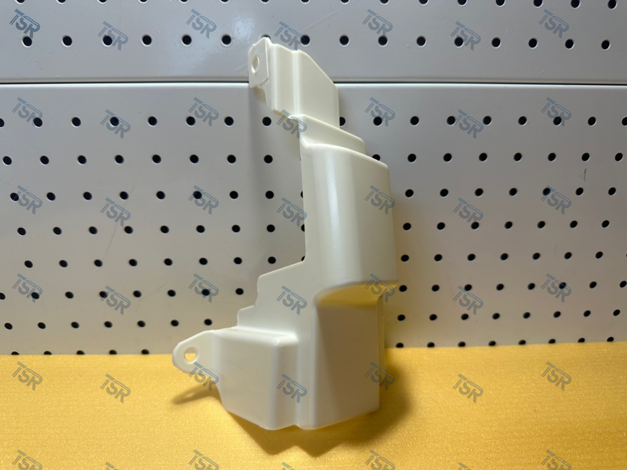 Крышка петли двери правая