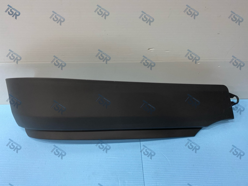 Угол бампера правый