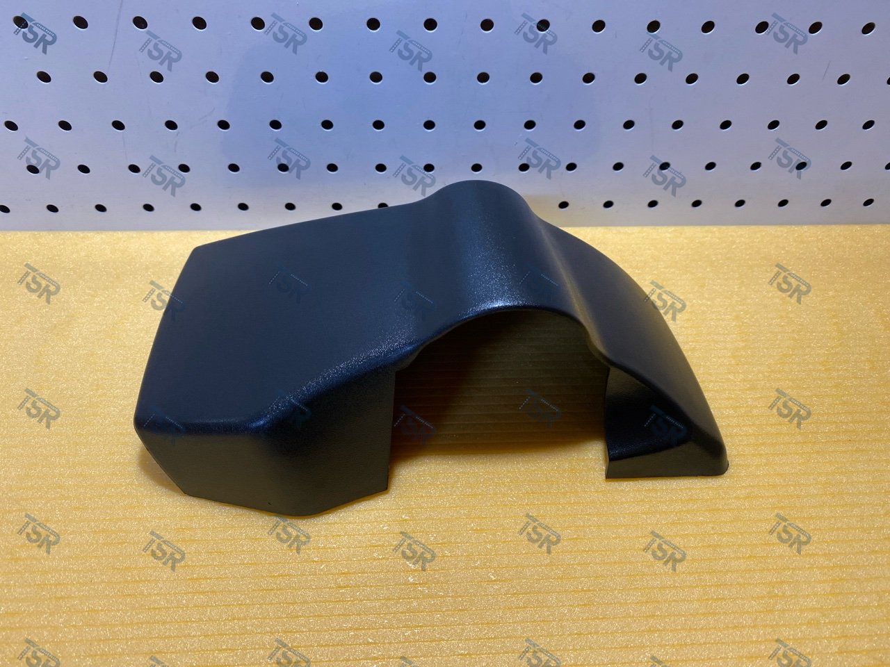 Крышка кронштейна зеркала