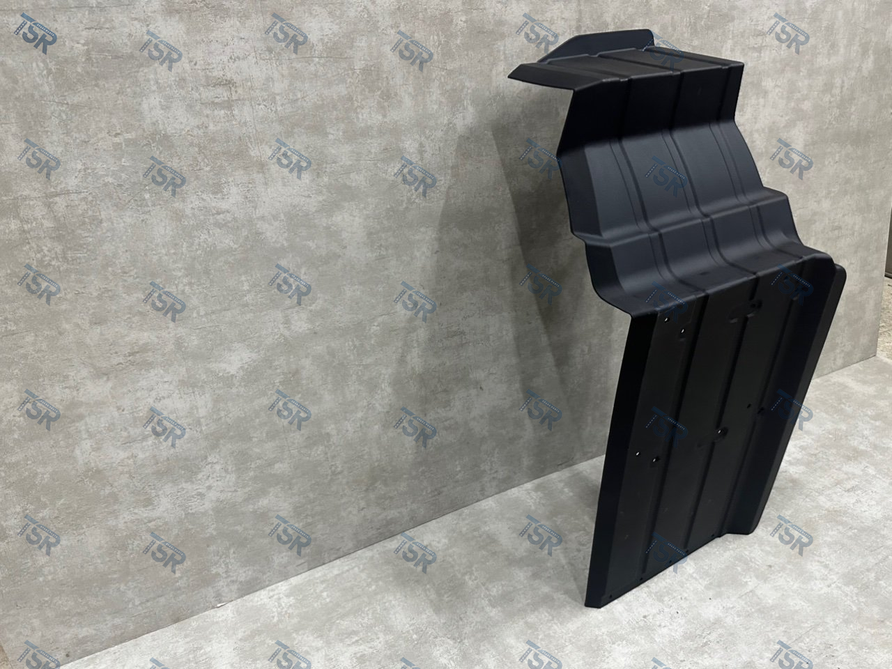 Крыло переднее задняя часть правое