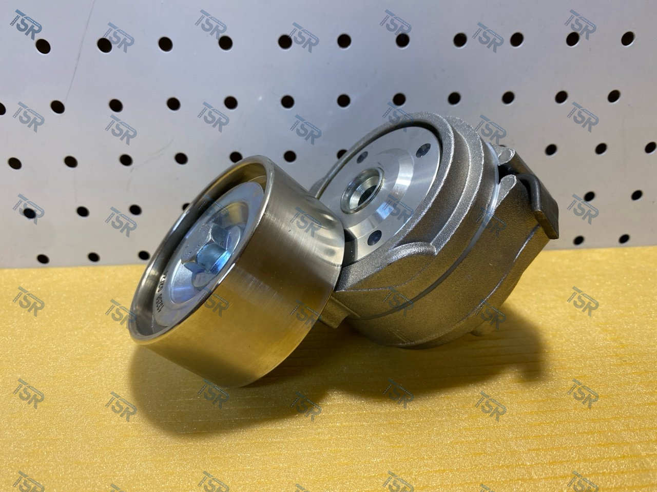 Натяжитель ремня