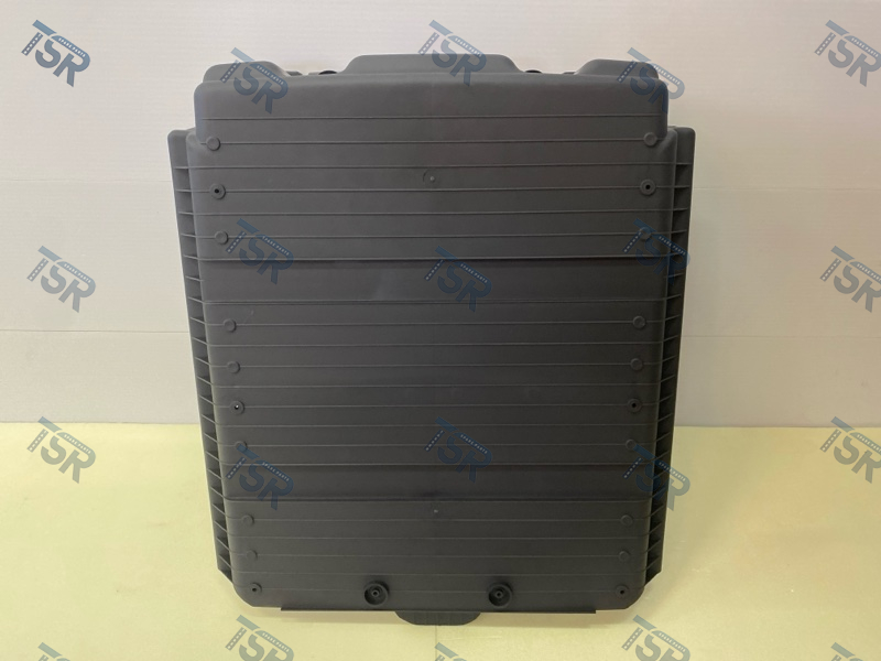 Крышка аккумуляторного ящика