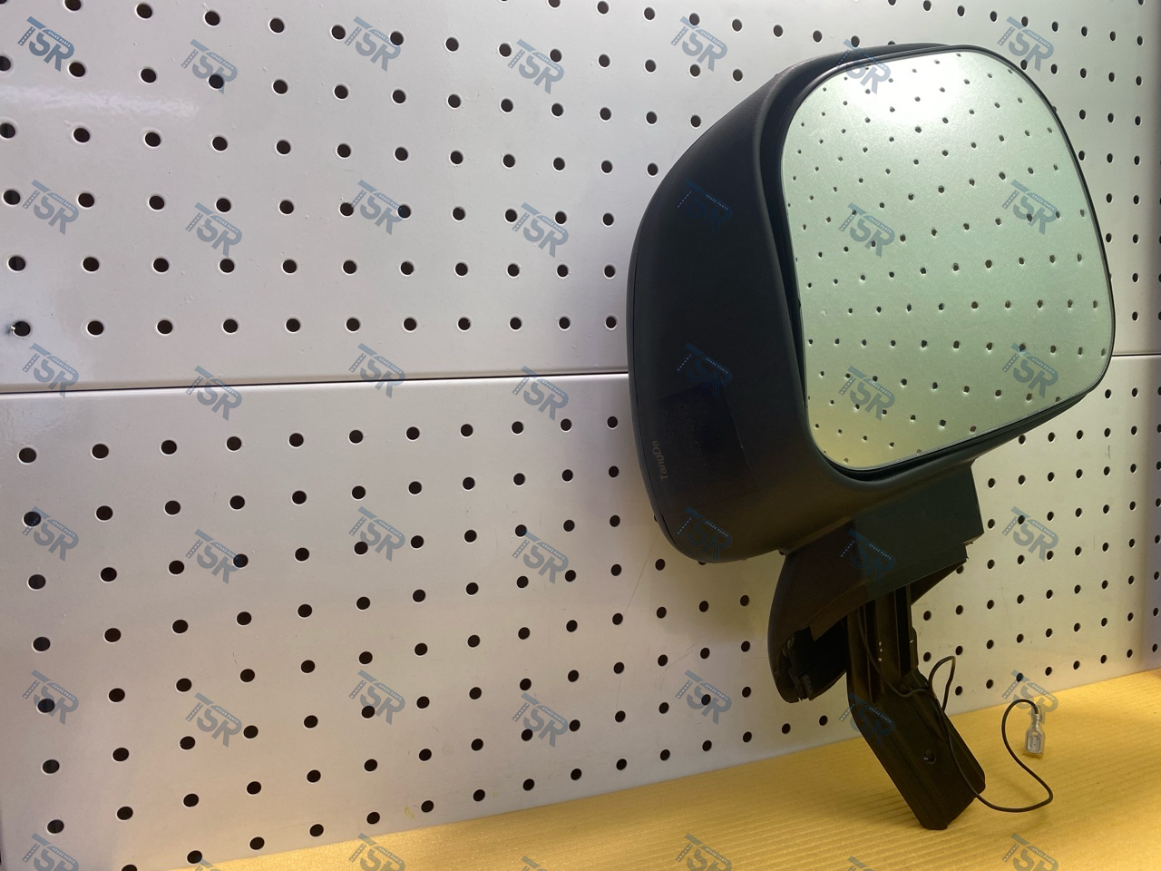 Зеркало панорамное правое