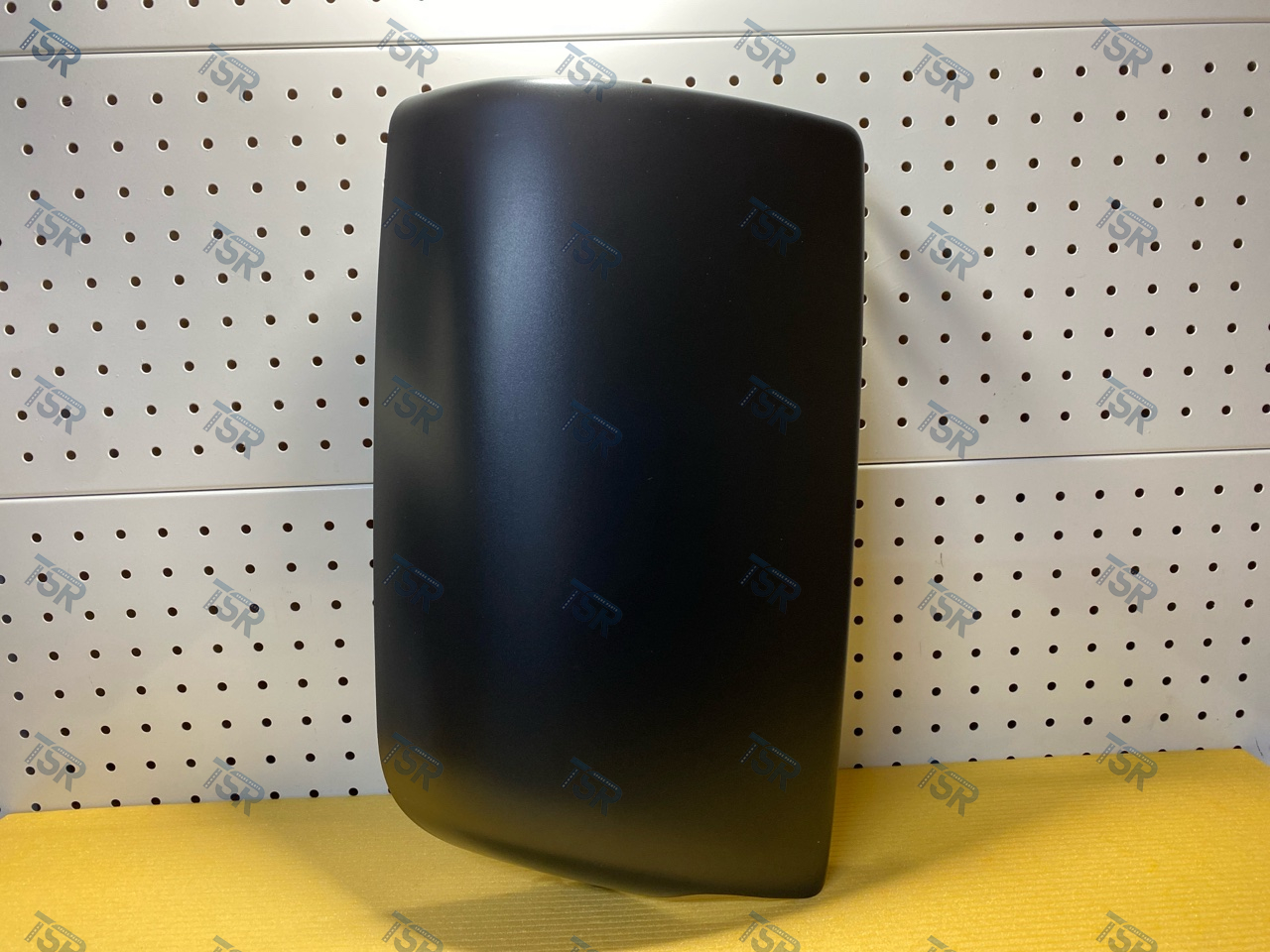 Крышка зеркала правого