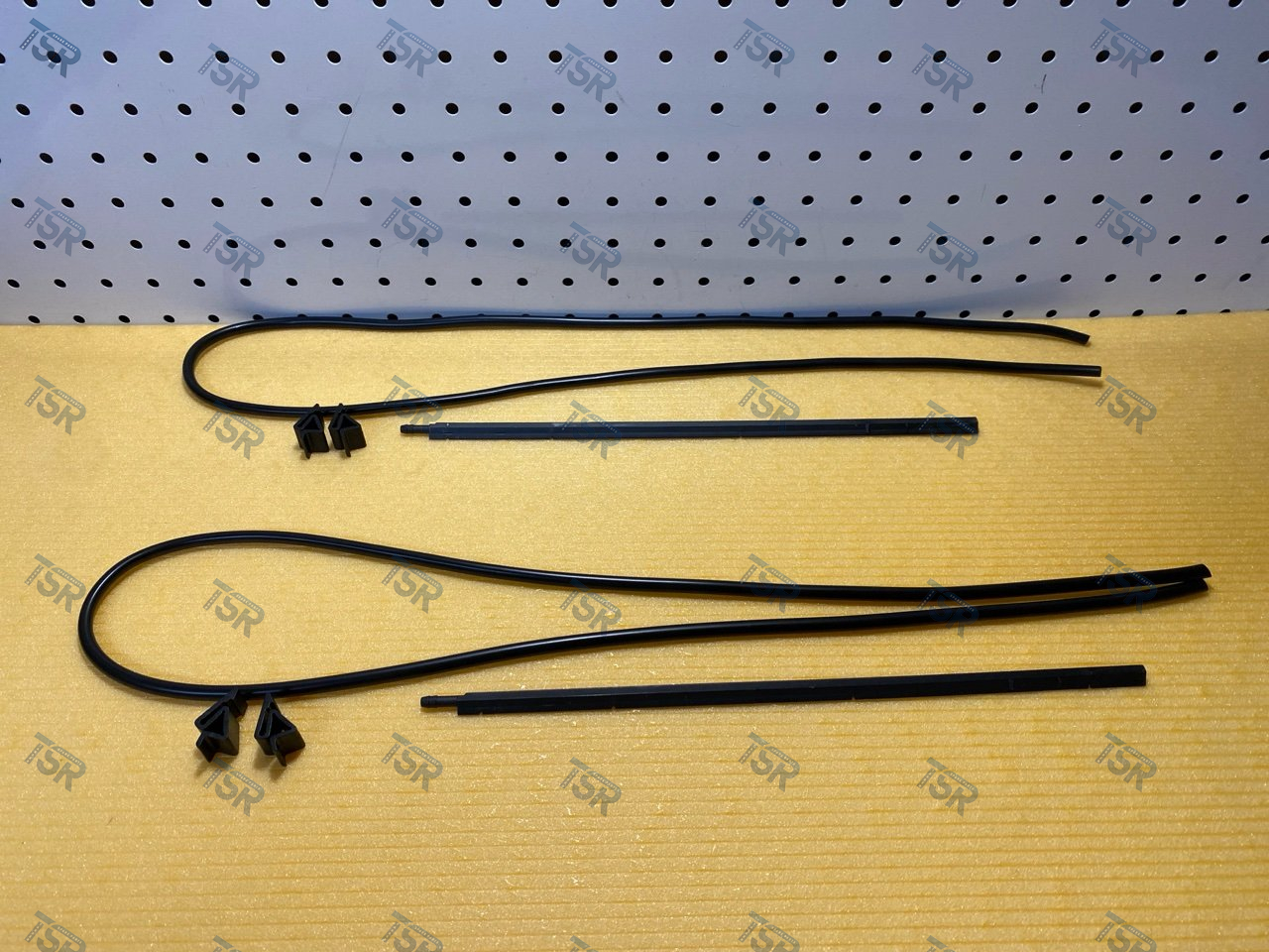 Форсунка стеклоомывателя (комплект на 2 стороны)