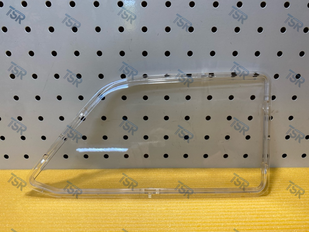 Стекло фары в крышу левое