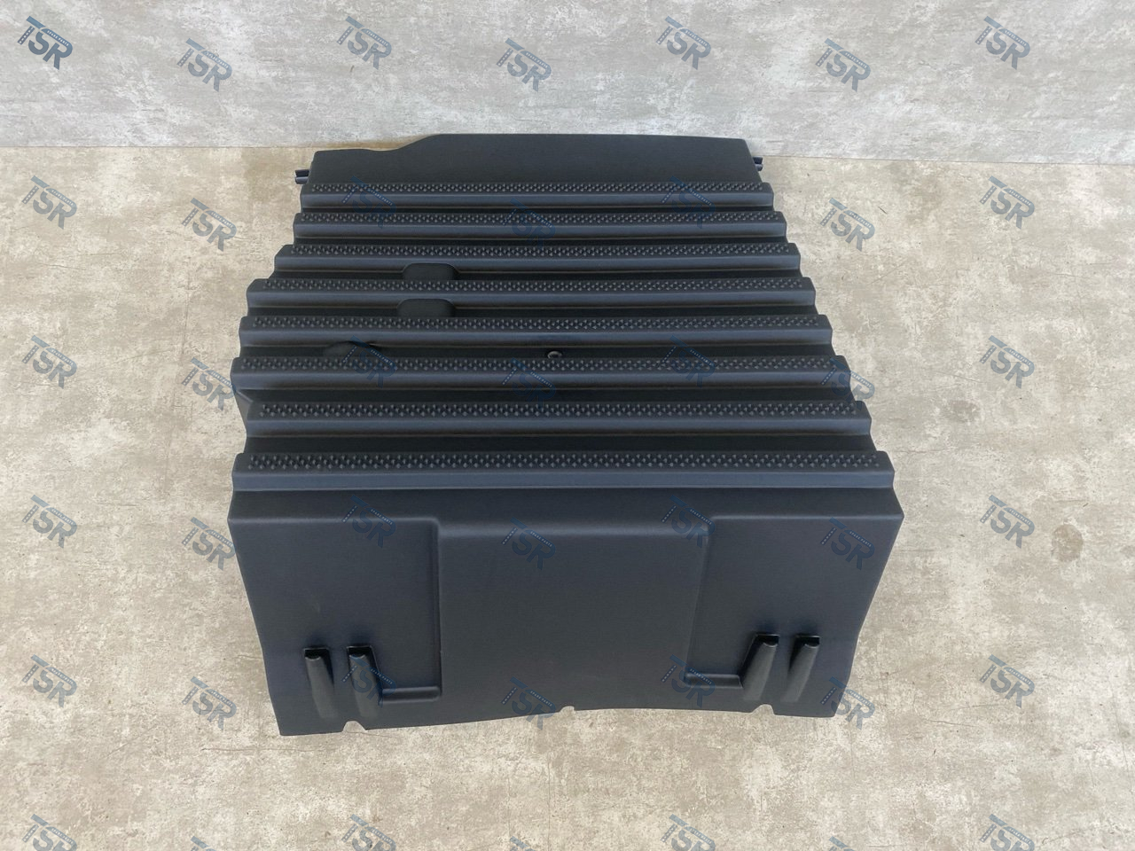 Крышка аккумуляторной батареи