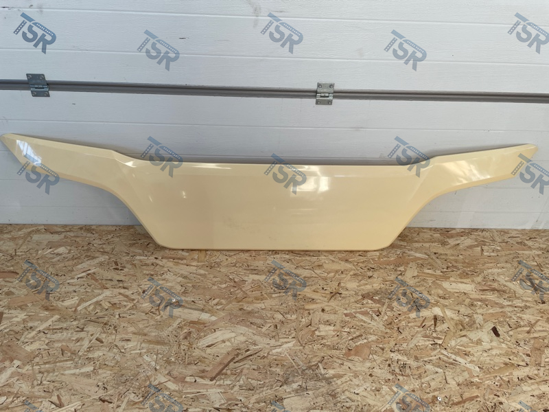 Панель капота (верхняя часть)