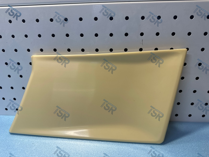 Крышка решетки радиатора левая