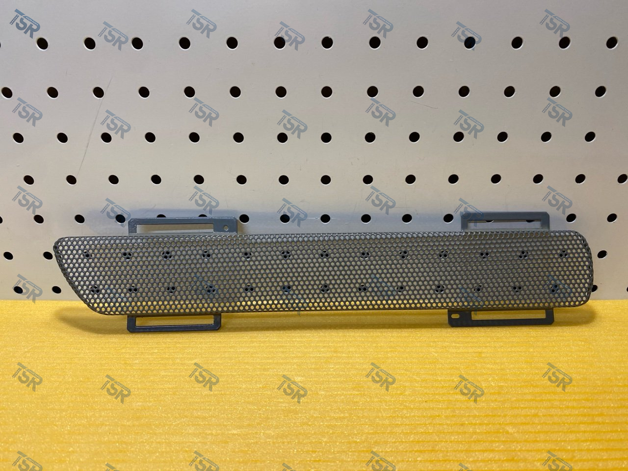 Сетка бампера правая