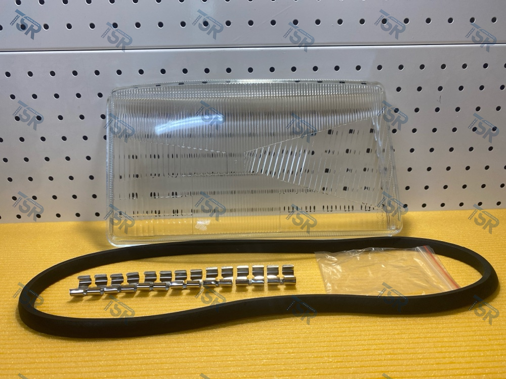 Стекло фары правое