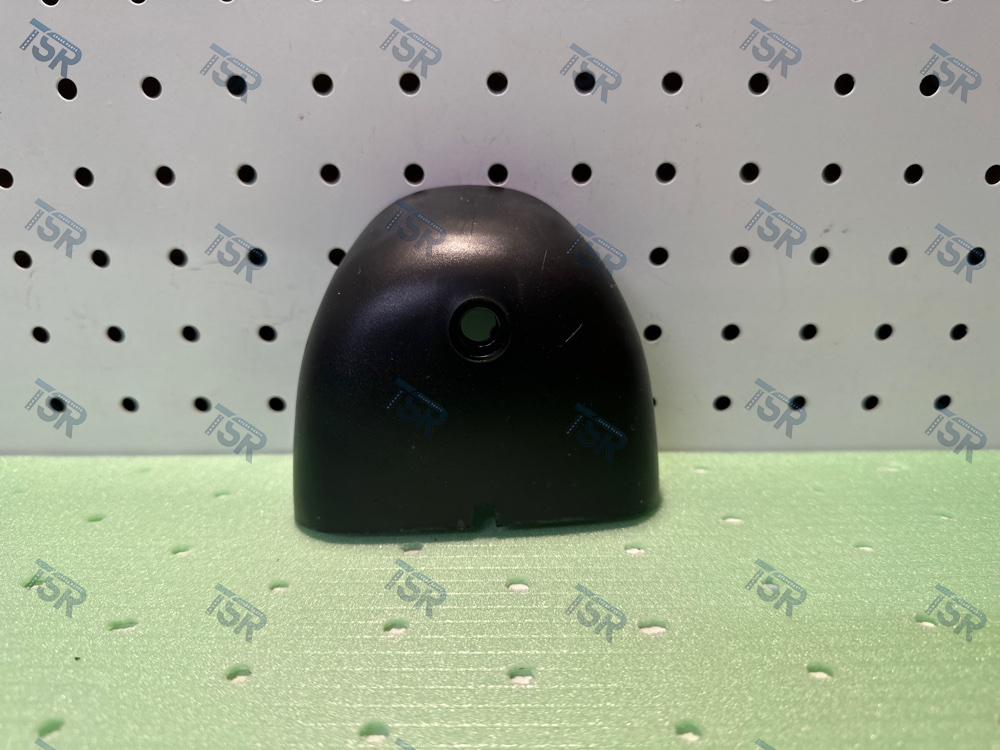 Крышка крепления зеркала праваялевая