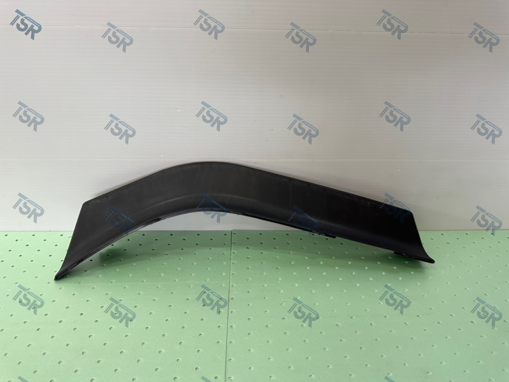 Накладка подножки, левая