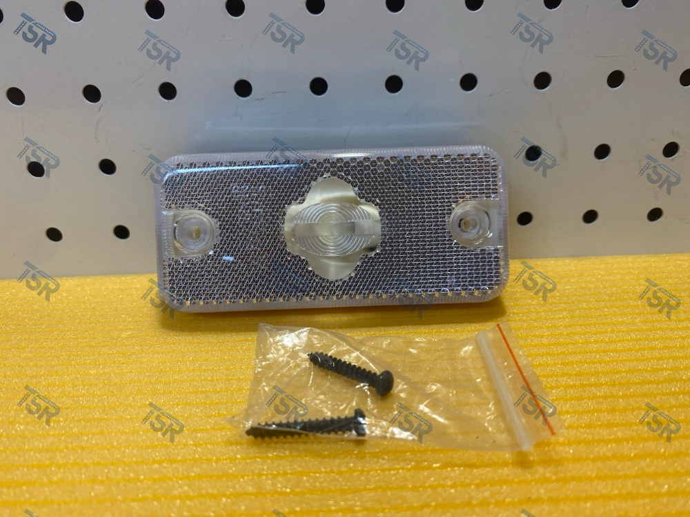 Фонарь боковой габаритный